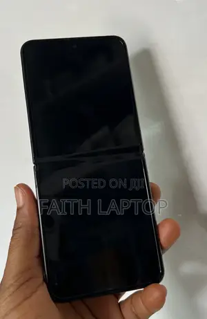 Samsung Galaxy Z Flip4 128 GB Black