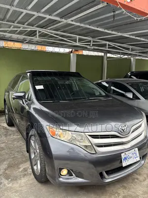 Toyota Venza XLE AWD 2013 Gray