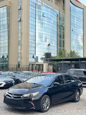 Toyota Camry SE 4dr Sedan (2.5L 4cyl 6A) 2017 Black