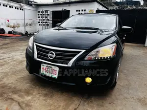 Nissan Sentra SR 4dr Sedan (1.8L 4cyl CVT) 2015 Blue