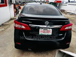 Nissan Sentra SR 4dr Sedan (1.8L 4cyl CVT) 2015 Blue