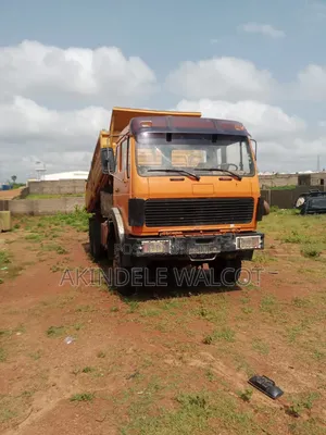 Mercedes Benz Flat Head V8 With Auxiliary