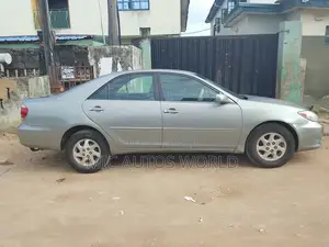 Toyota Camry 2006 Silver