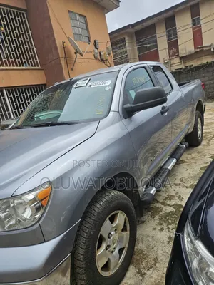Toyota Tundra CrewMax 2010 Gray