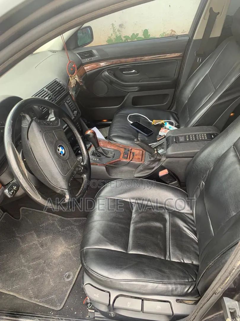 BMW 545i 2002 Black