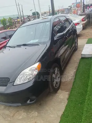 Toyota Matrix Hatchback AWD (1.8L 4cyl 4A) 2005 Black