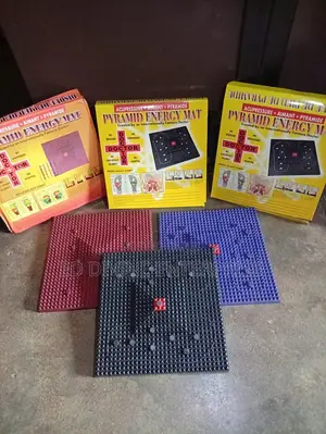 Pyramid Mat