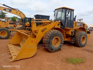 Caterpillar Loaders 966H.