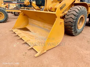 Caterpillar Loaders 966H.