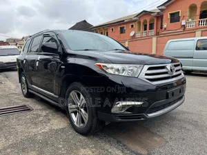Toyota Highlander 2014 Black