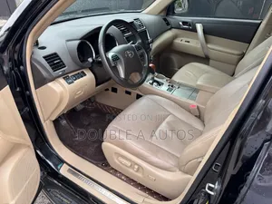 Toyota Highlander 2014 Black