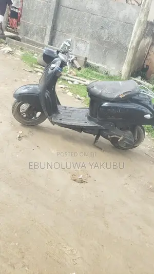 Yamaha 2012 Black