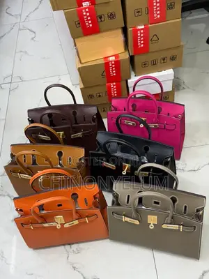 This Hermes Bags Are So Quality, It Has a Long Straps.