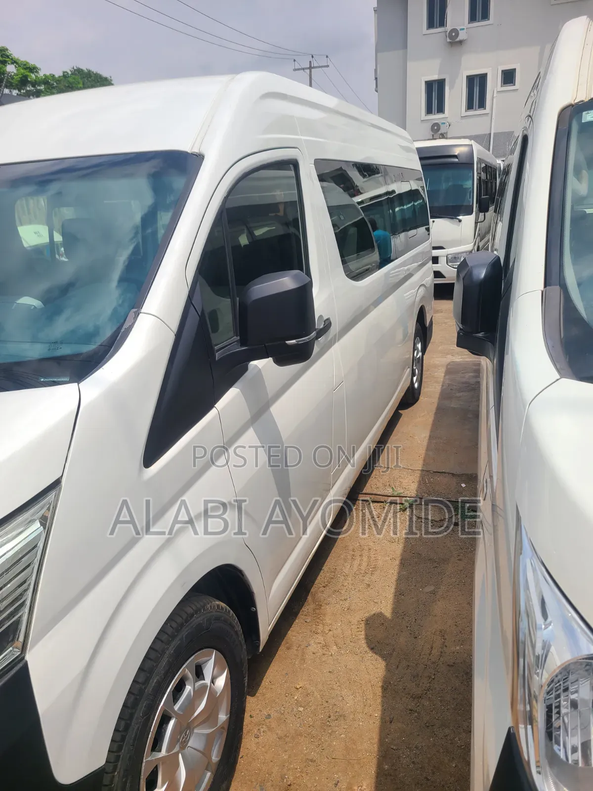 Toyota HiAce 2021 White