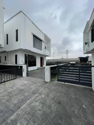 5bdrm Duplex in Idado for sale
