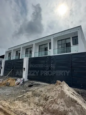 3bdrm Duplex in Sangotedo for sale