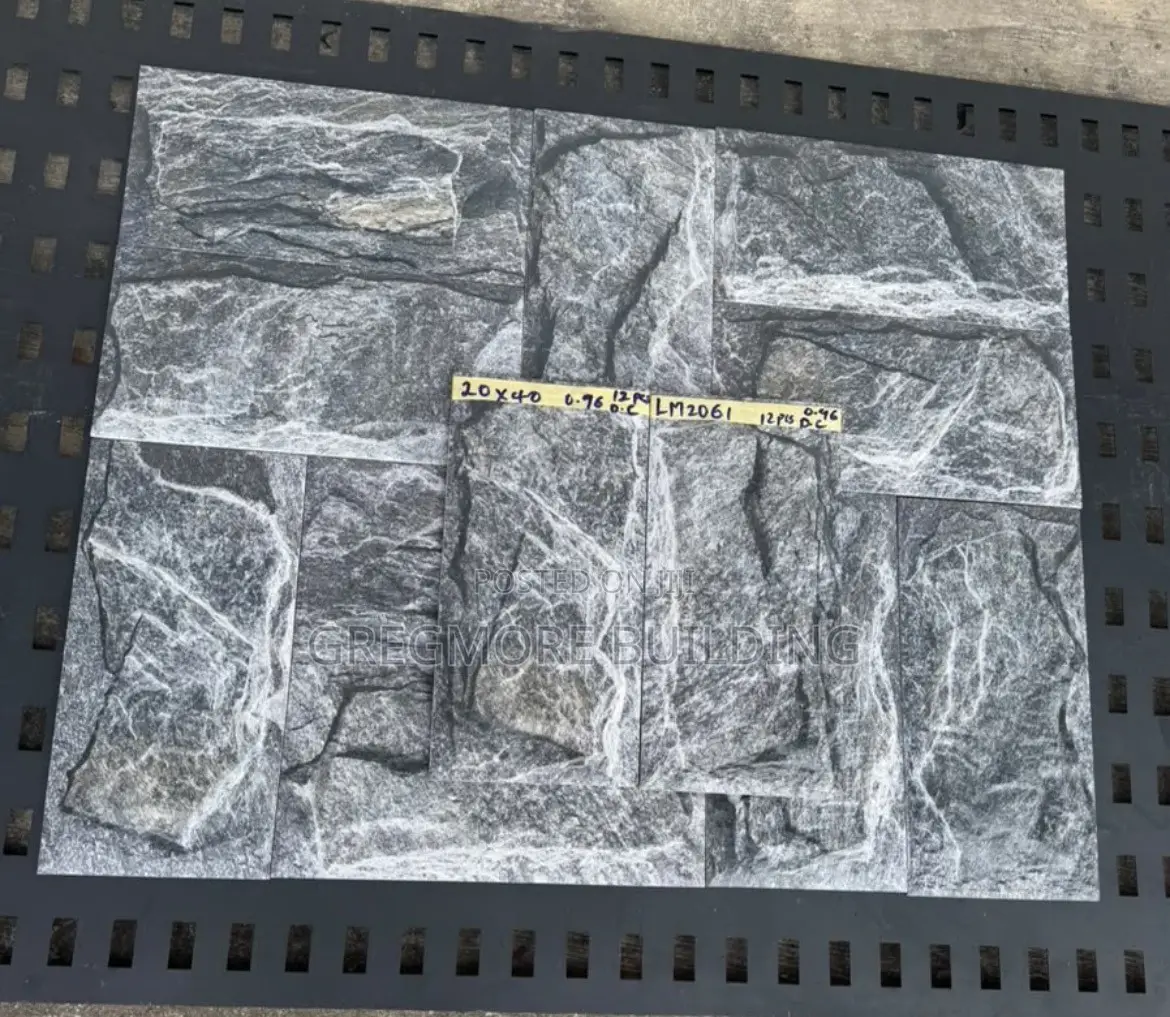 20/40 Stone Design Tile