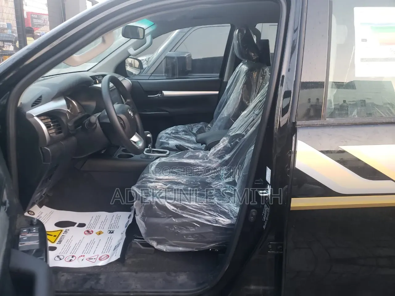 New Toyota Hilux 2025 Black