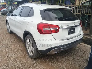 Mercedes-Benz GLA 250 2016 White