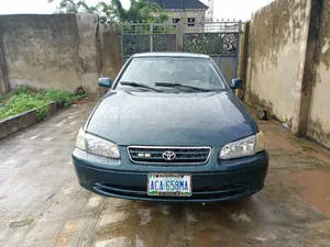 Toyota Camry 2000 Green