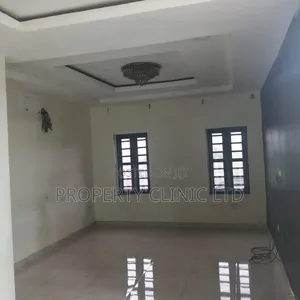 3bdrm Maisonette in Ogudu GRA for rent