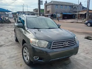 Toyota Highlander 2010 Gray