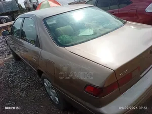 Toyota Camry Automatic 1999 Brown