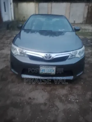 Toyota Camry 2014 Gray