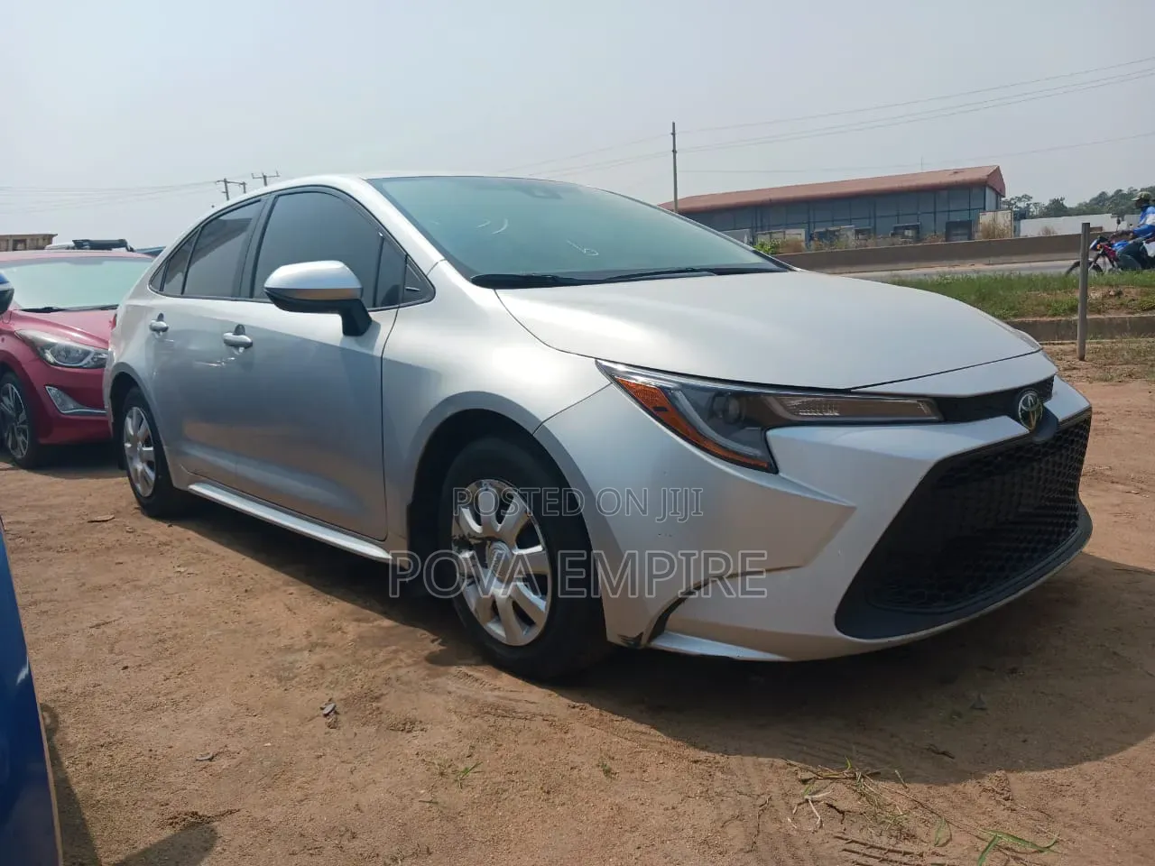 Toyota Corolla LE 2023 Silver