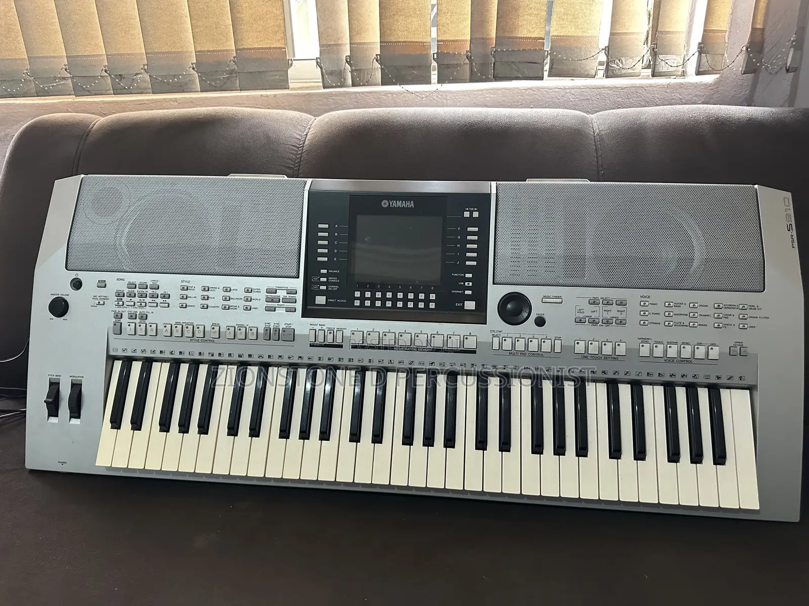 Yamaha PSR-S910 Keyboard