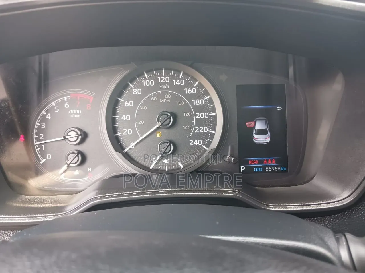 Toyota Corolla LE 2023 Silver