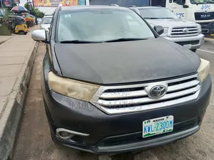Toyota Highlander Limited 3.5l 4WD 2013 Gray