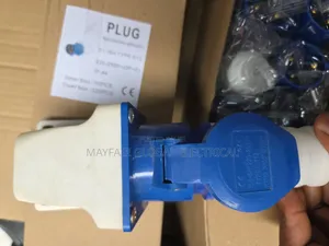 16A 3-Pin Industrial Plug and Socket Rated for 220–250V With an IP44