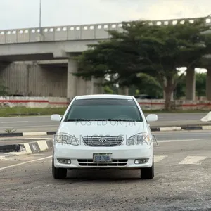 Toyota Corolla 2005 White