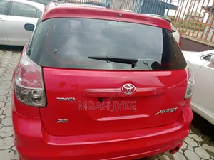 Toyota Matrix XR Hatchback FWD (1.8L 4cyl 4A) 2007 Red