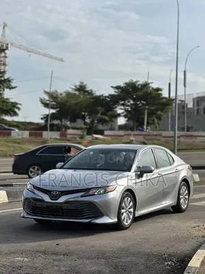 Toyota Camry 2018 Blue