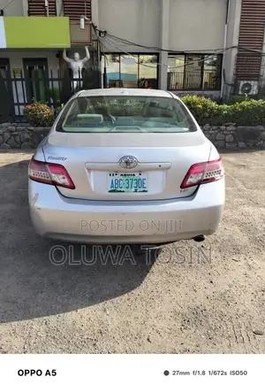 Toyota Camry 2010 Silver