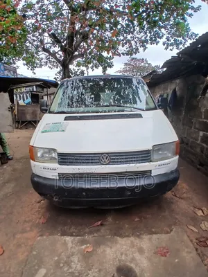 Volkswagen Transporter 1999 White