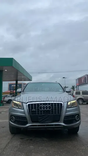 Audi Q5 2011 Blue