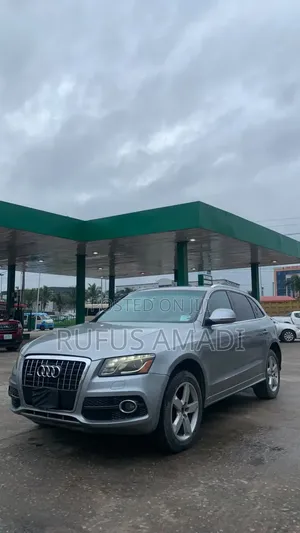 Audi Q5 2011 Blue