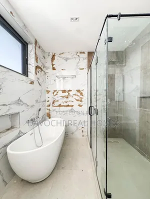5bdrm Duplex in Banana Island for sale