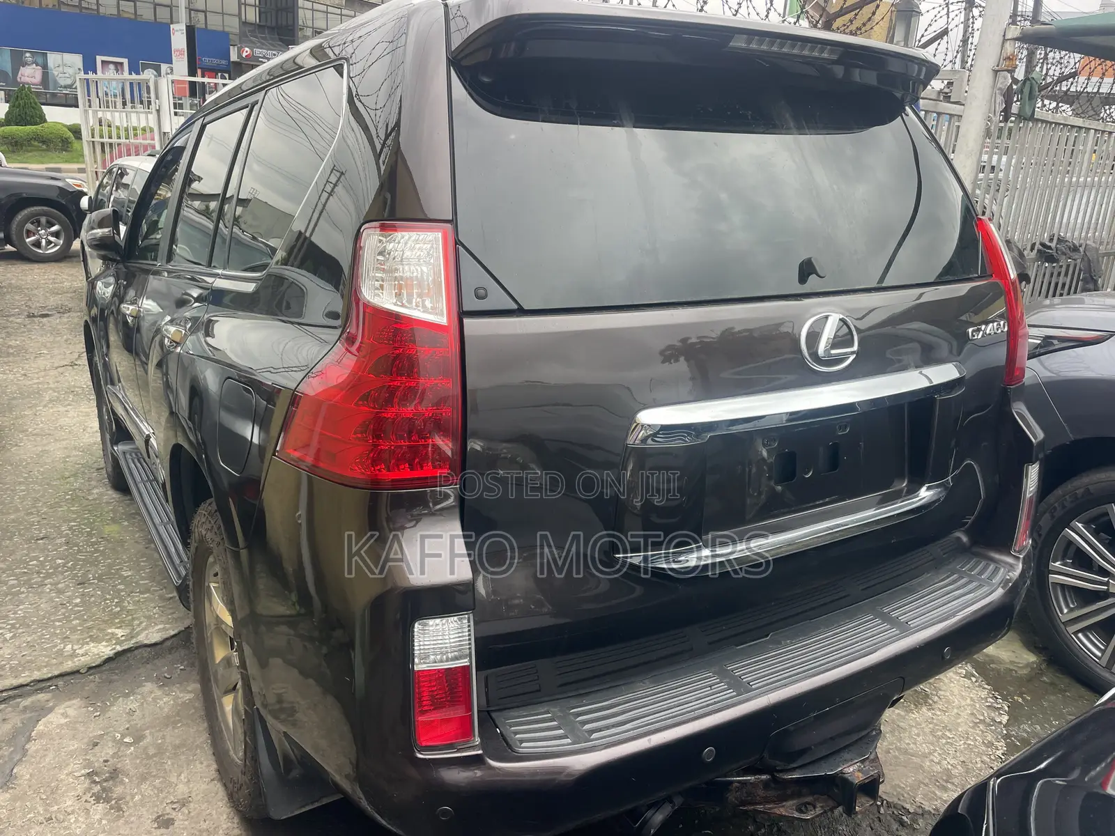 Lexus GX 460 Premium 2012 Brown