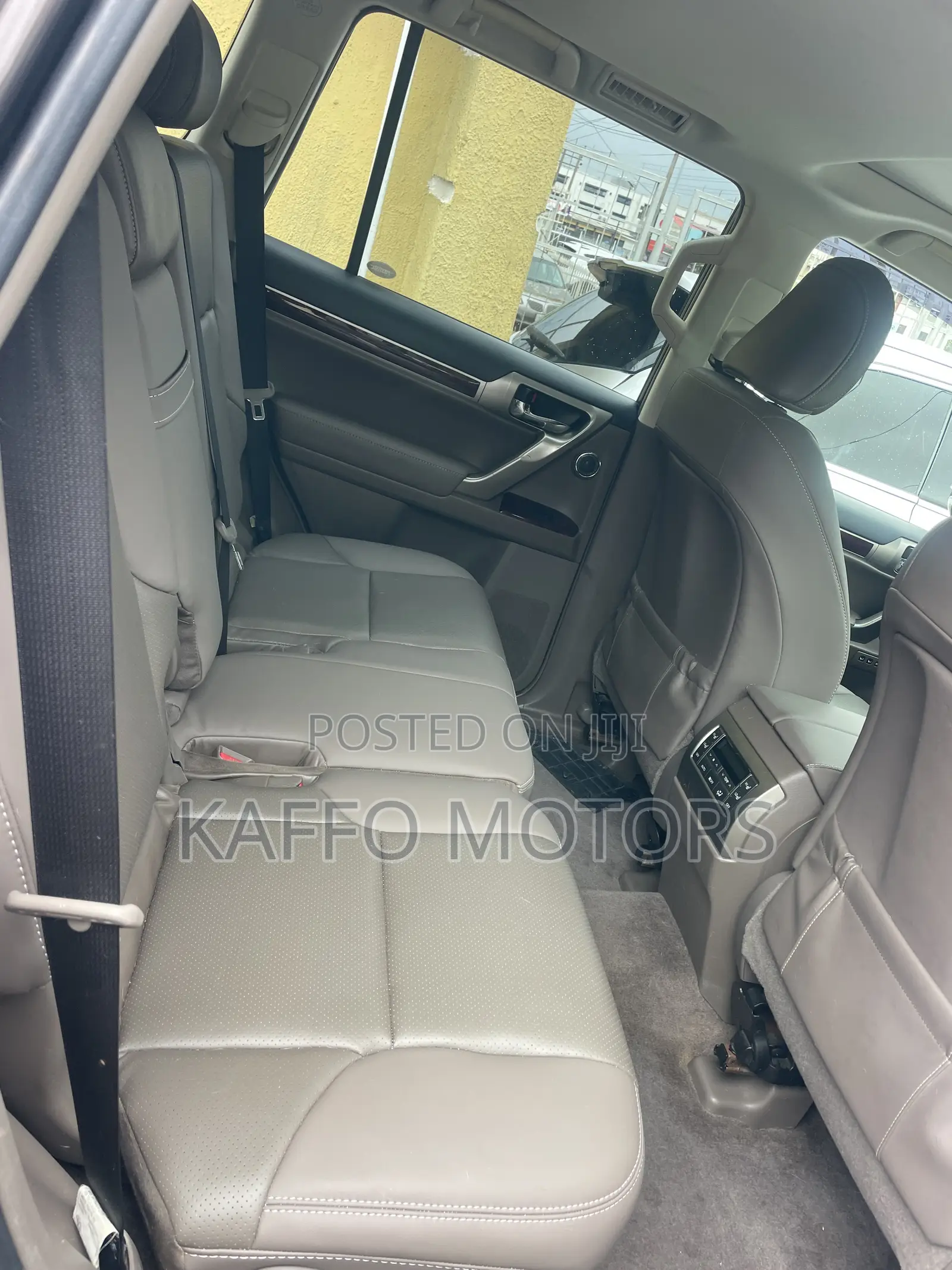 Lexus GX 460 Premium 2012 Brown
