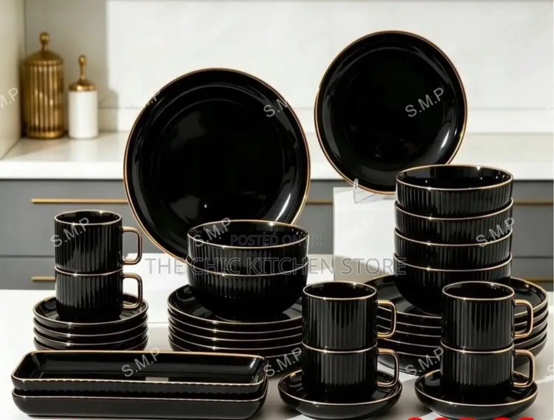 32 Pieces Dinnerware Set