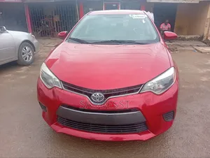 Toyota Corolla 2015 Red
