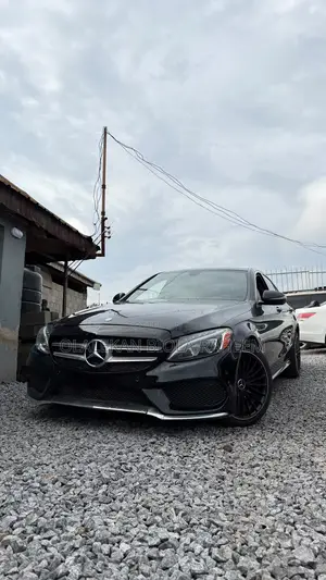 Mercedes-Benz C300 2016 Black