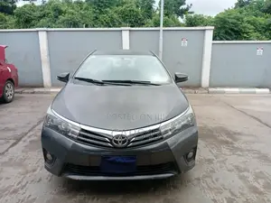 Toyota Corolla 2015 Gray