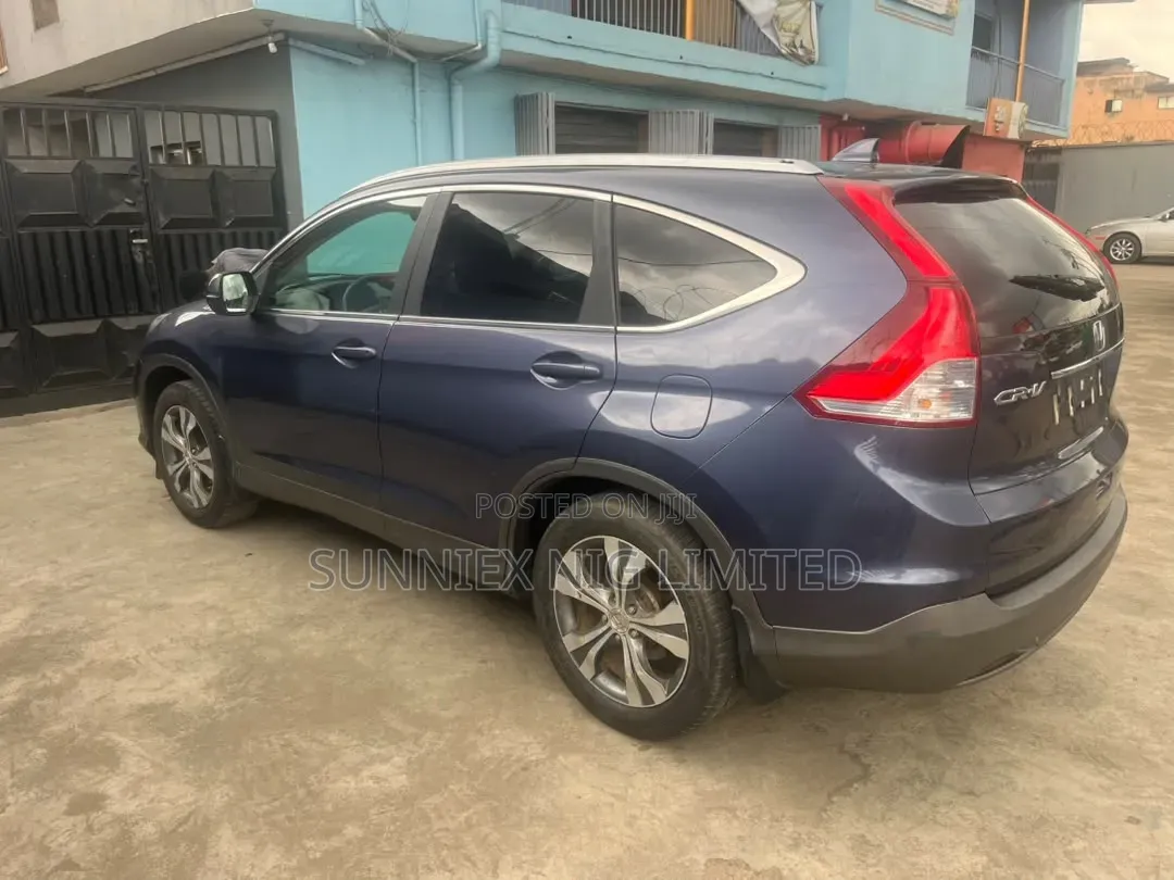 Honda CR-V 2012 Red