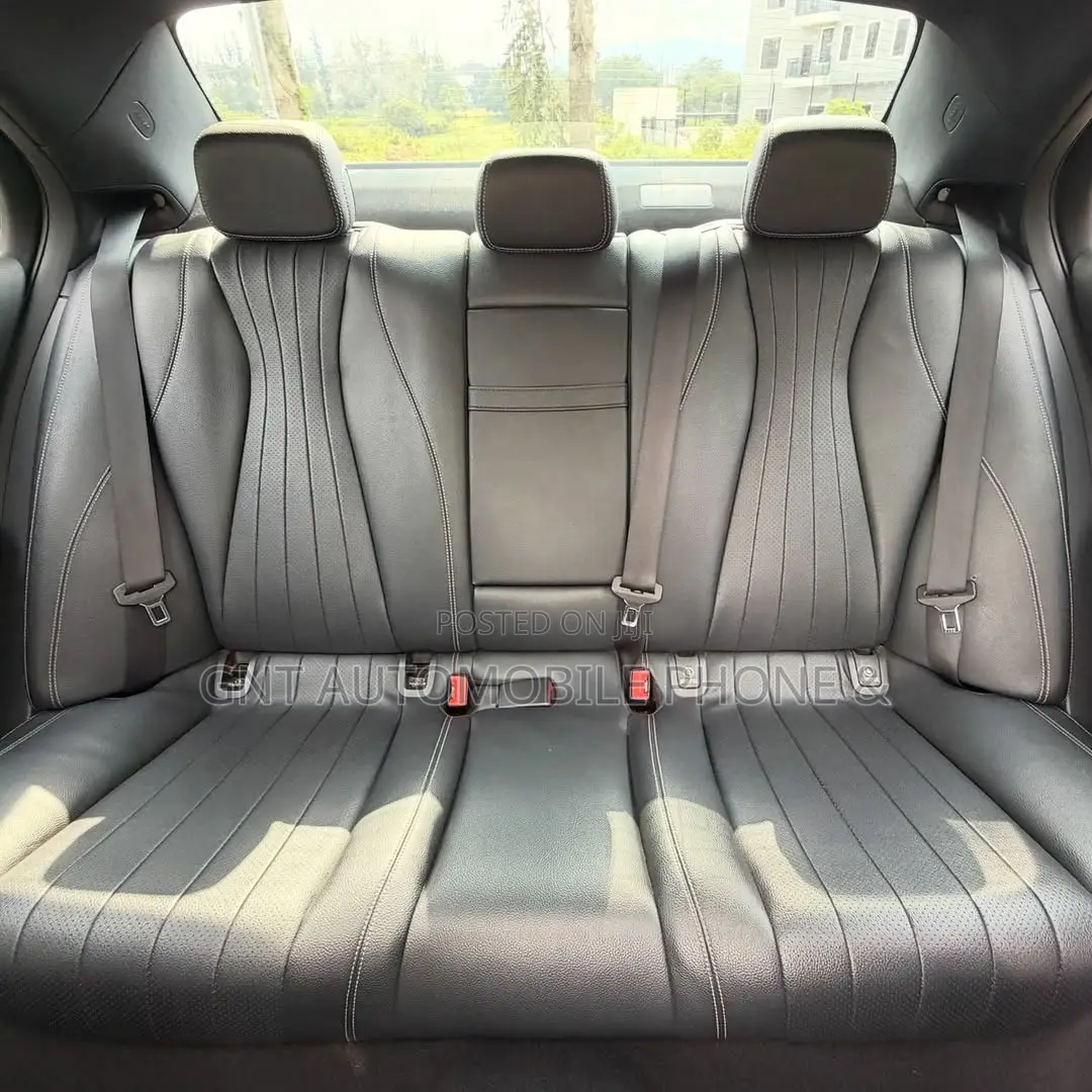 Mercedes-Benz E300 2017 Black