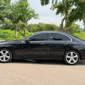 Mercedes-Benz E300 2017 Black